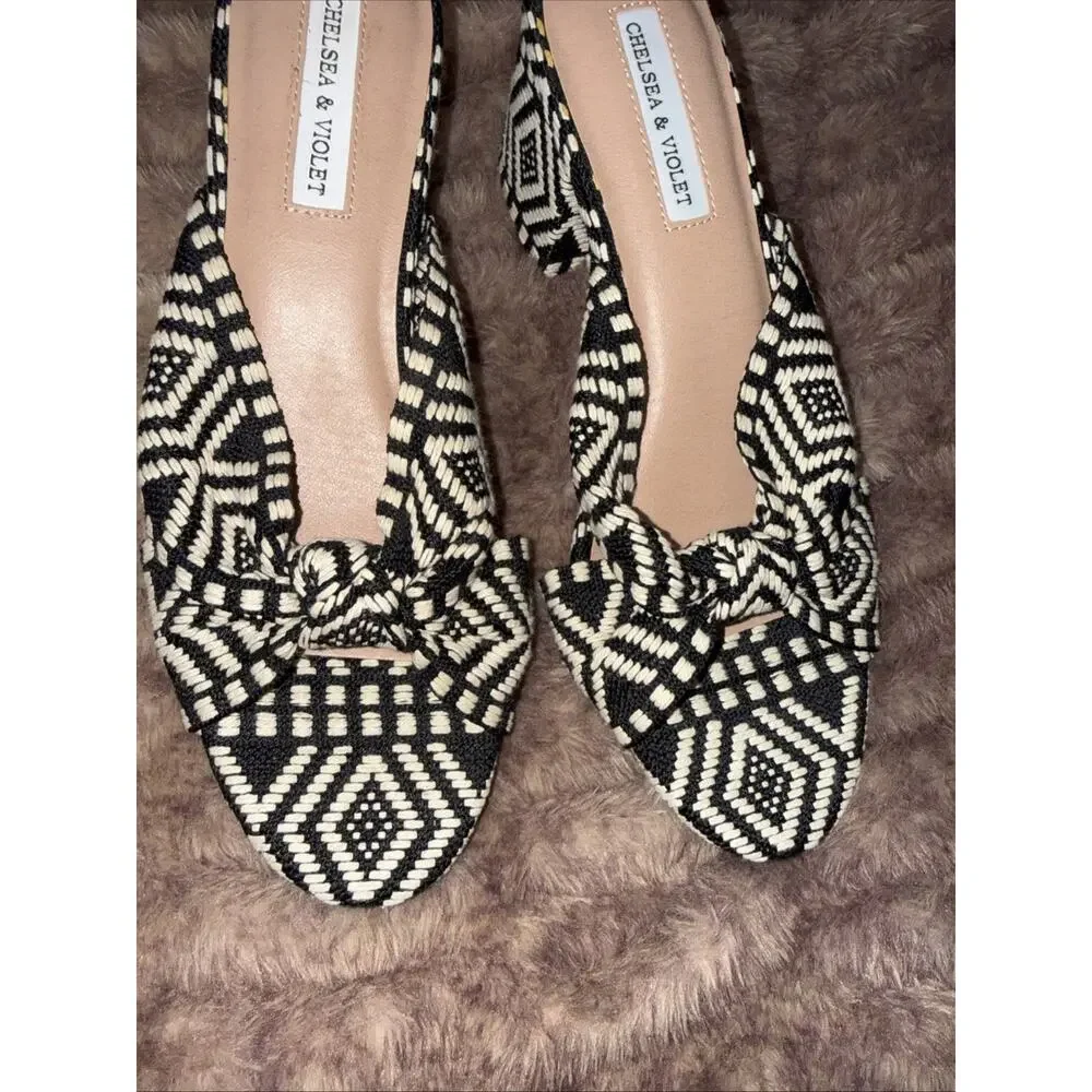 Chelsea & Violet Gia Knot Sandals Black And White Women Size 8- NEW No Box